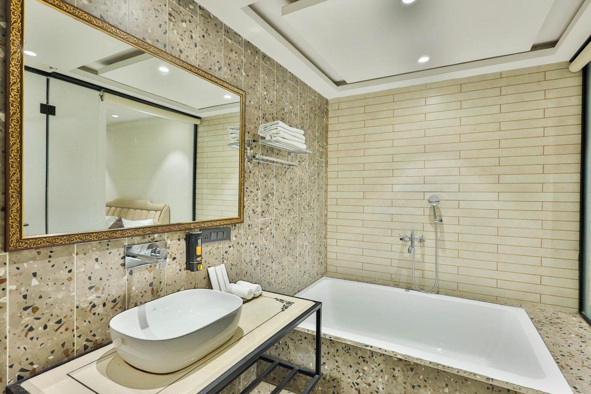 Clay Inn Hotels, Paschim Vihar Delhi  Ngoại thất bức ảnh